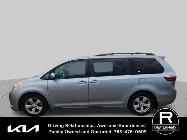 Used 2015 Toyota Sienna LE FWD image 8
