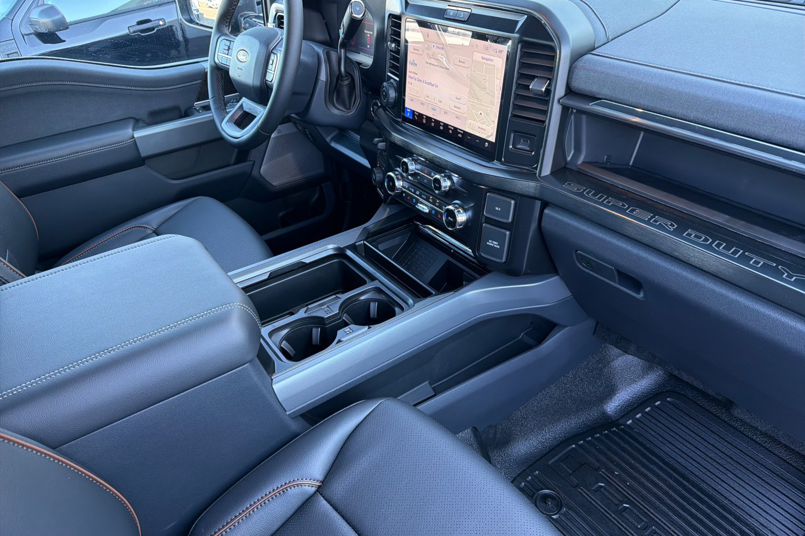New 2027 Ford F250 Lariat w/ Black Appearance Package AWD/4WD image 15