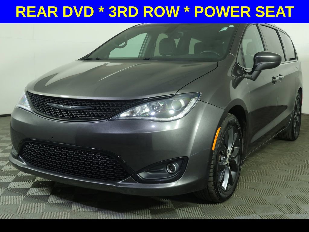 Used 2018 Chrysler Pacifica Touring Plus w/ S Appearance Package image 1