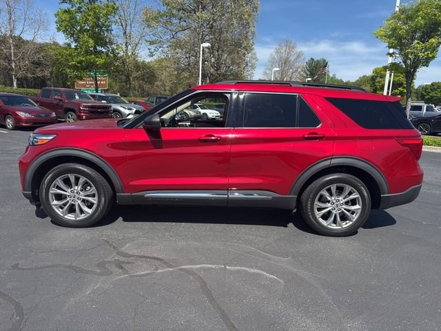 Used 2020 Ford Explorer XLT w/ Equipment Group 202A image 8