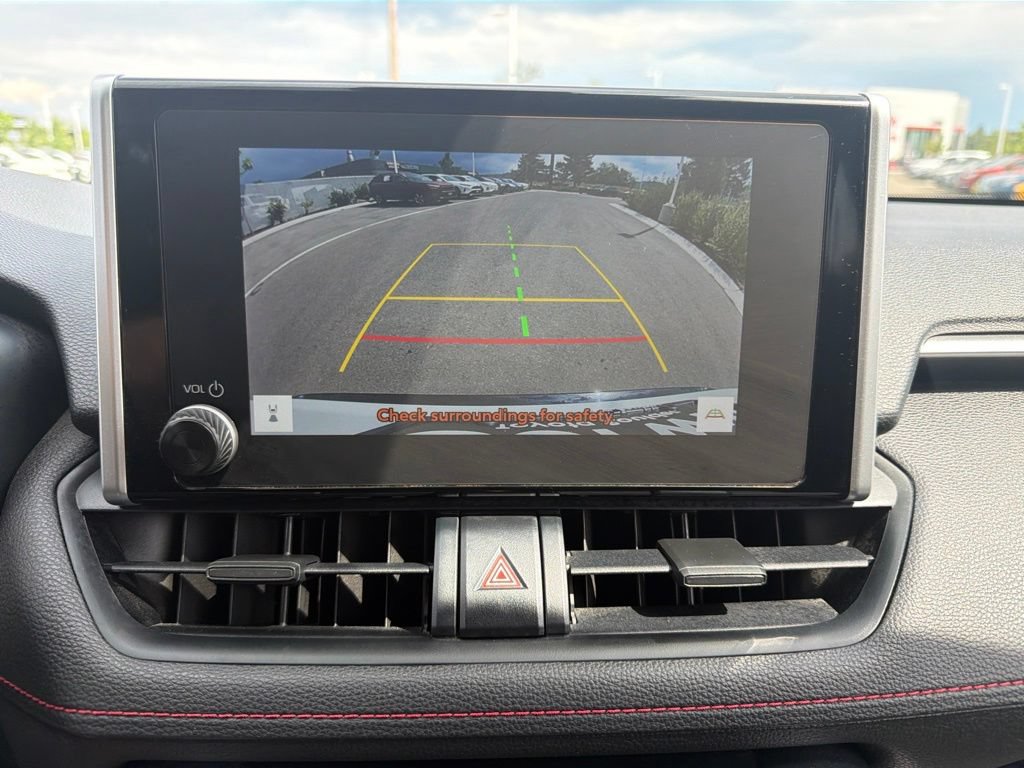 Used 2025 Toyota RAV4 SE AWD/4WD image 28
