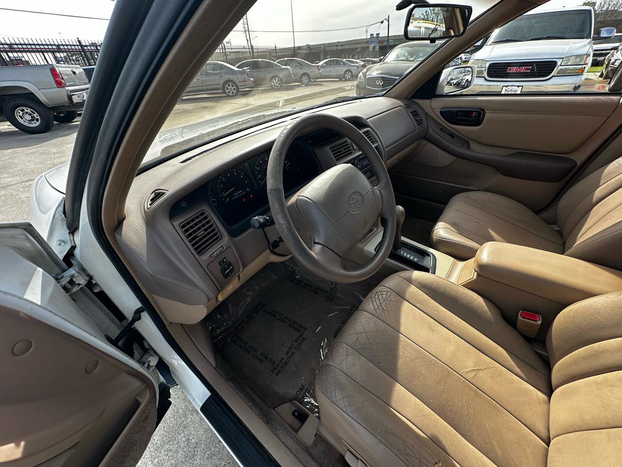 Used 1995 Toyota Avalon XLS image 32