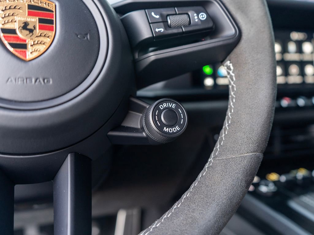 Used 2022 Porsche 911 GT3 image 22