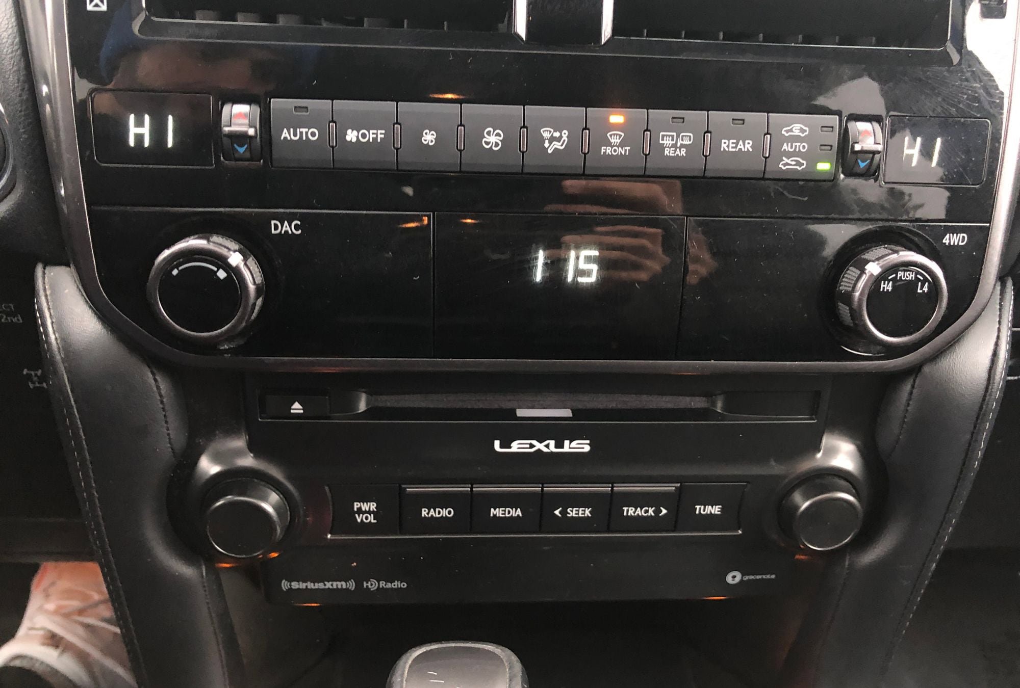 Used 2022 Lexus GX 460 AWD/4WD image 25