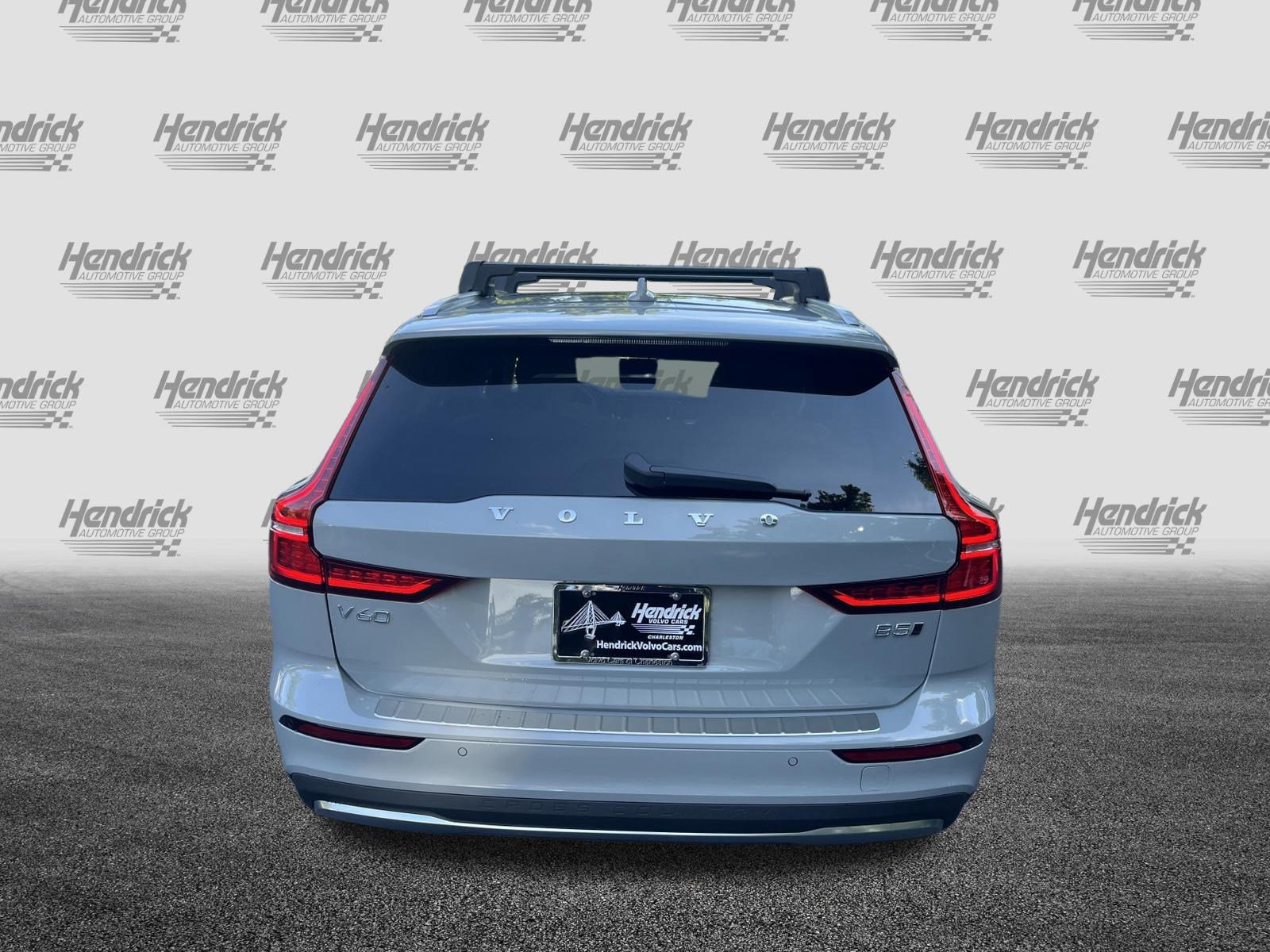 Certified 2026 Volvo V60 B5 Cross Country Plus w/ Protection Package Premier AWD/4WD image 8