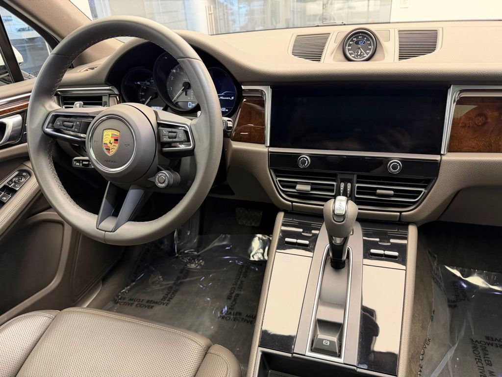 Used 2022 Porsche Macan S AWD/4WD image 13