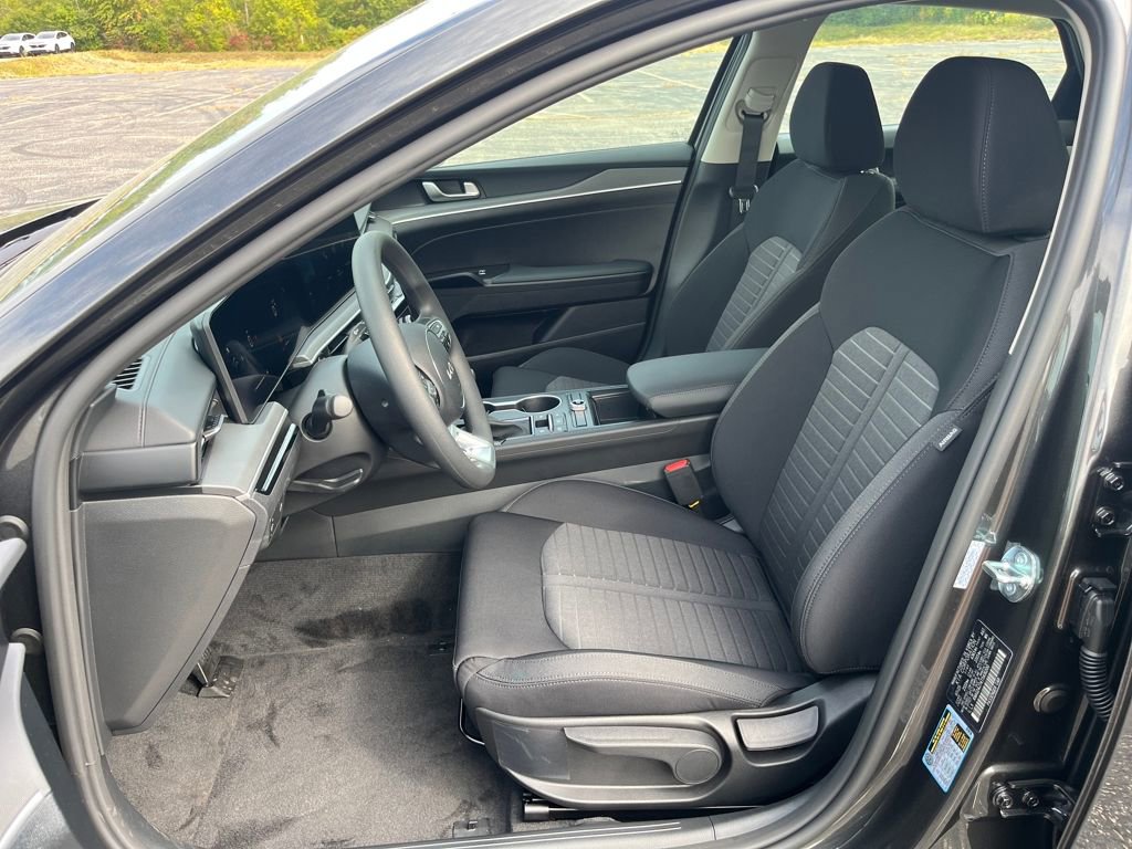 New 2026 Kia K5 LXS image 13