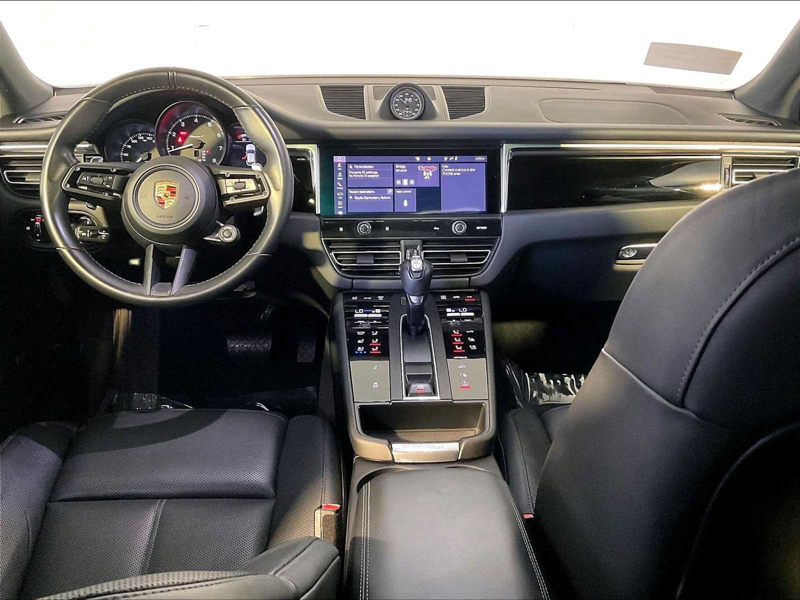 Certified 2023 Porsche Macan AWD/4WD image 14