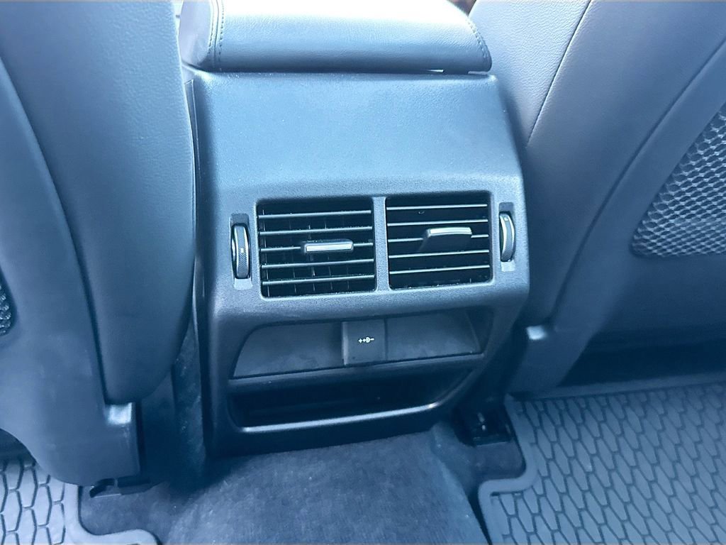 Used 2023 Jaguar E-PACE SE image 28