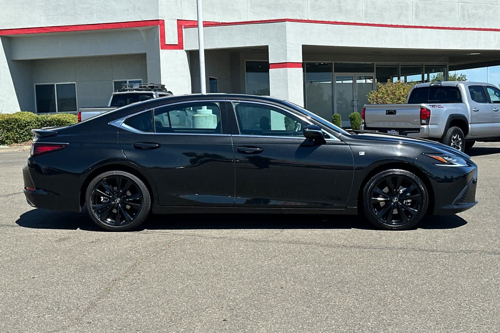 Certified 2023 Lexus ES 350 F Sport w/ Accessory Package (Z1) FWD image 6