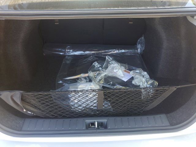 New 2025 Nissan Versa SR w/ Trunk Package FWD image 5
