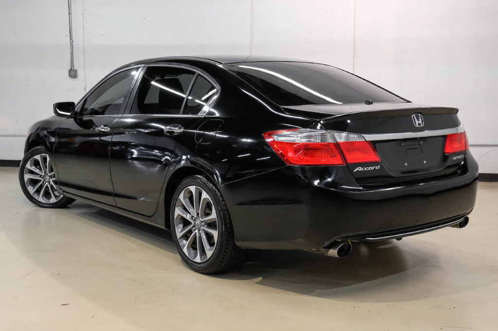 Used 2014 Honda Accord Sport image 11