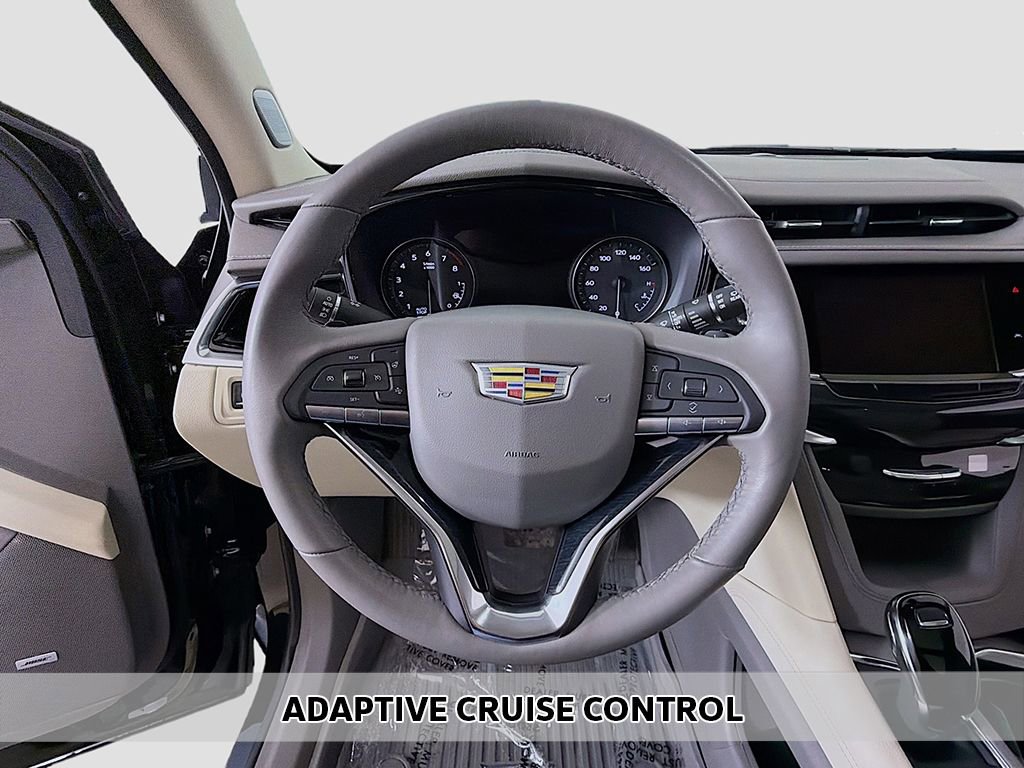 Used 2024 Cadillac XT6 Premium Luxury w/ Technology Package AWD/4WD image 6