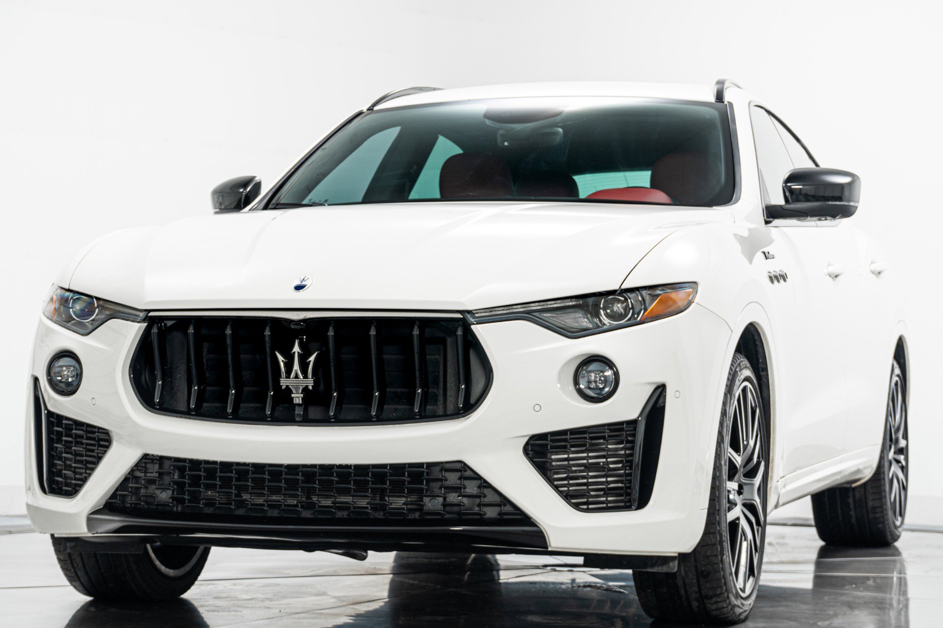 Used 2022 Maserati Levante Modena image 5