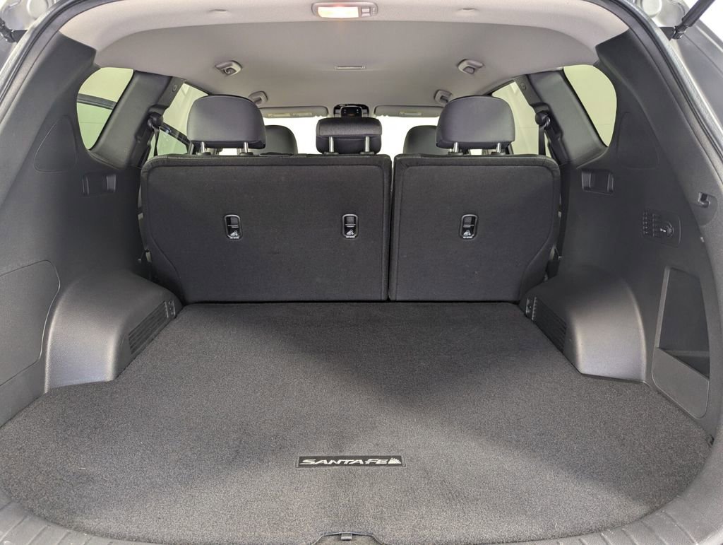 Used 2023 Hyundai Santa Fe SE w/ Cargo Package image 28