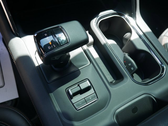 Used 2023 GMC Sierra 1500 AT4 w/ Technology Package image 27