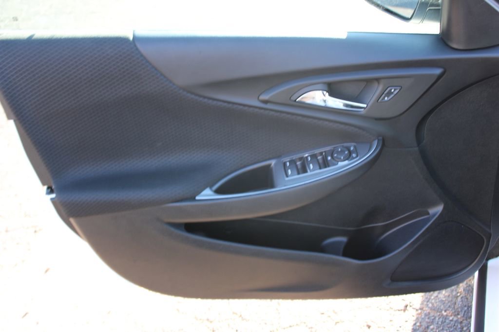 Used 2024 Chevrolet Malibu LT image 16