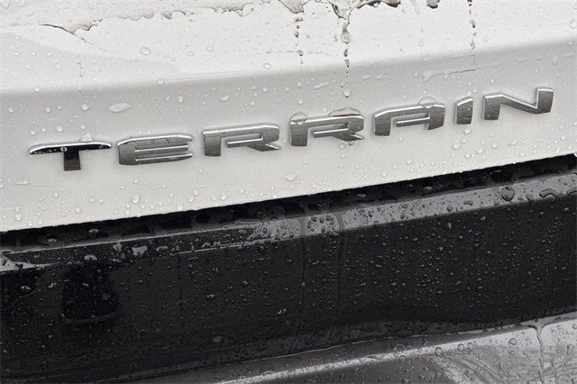 New 2026 GMC Terrain AT4 w/ Convenience Package III image 32
