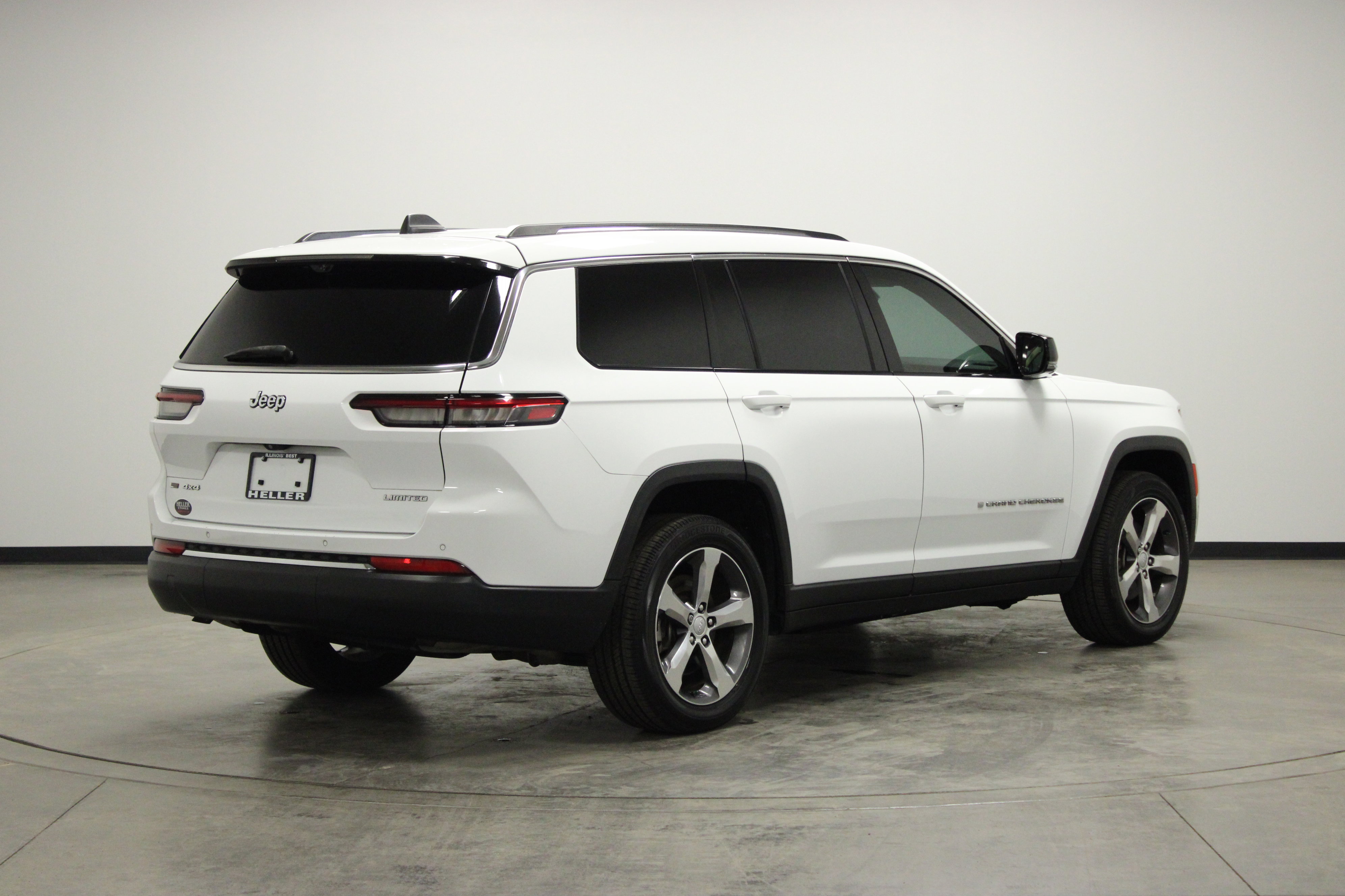 Used 2021 Jeep Grand Cherokee L Limited w/ Luxury Tech Group II image 8