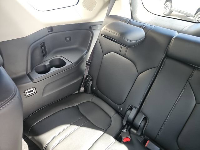 New 2026 Honda Pilot Touring image 8