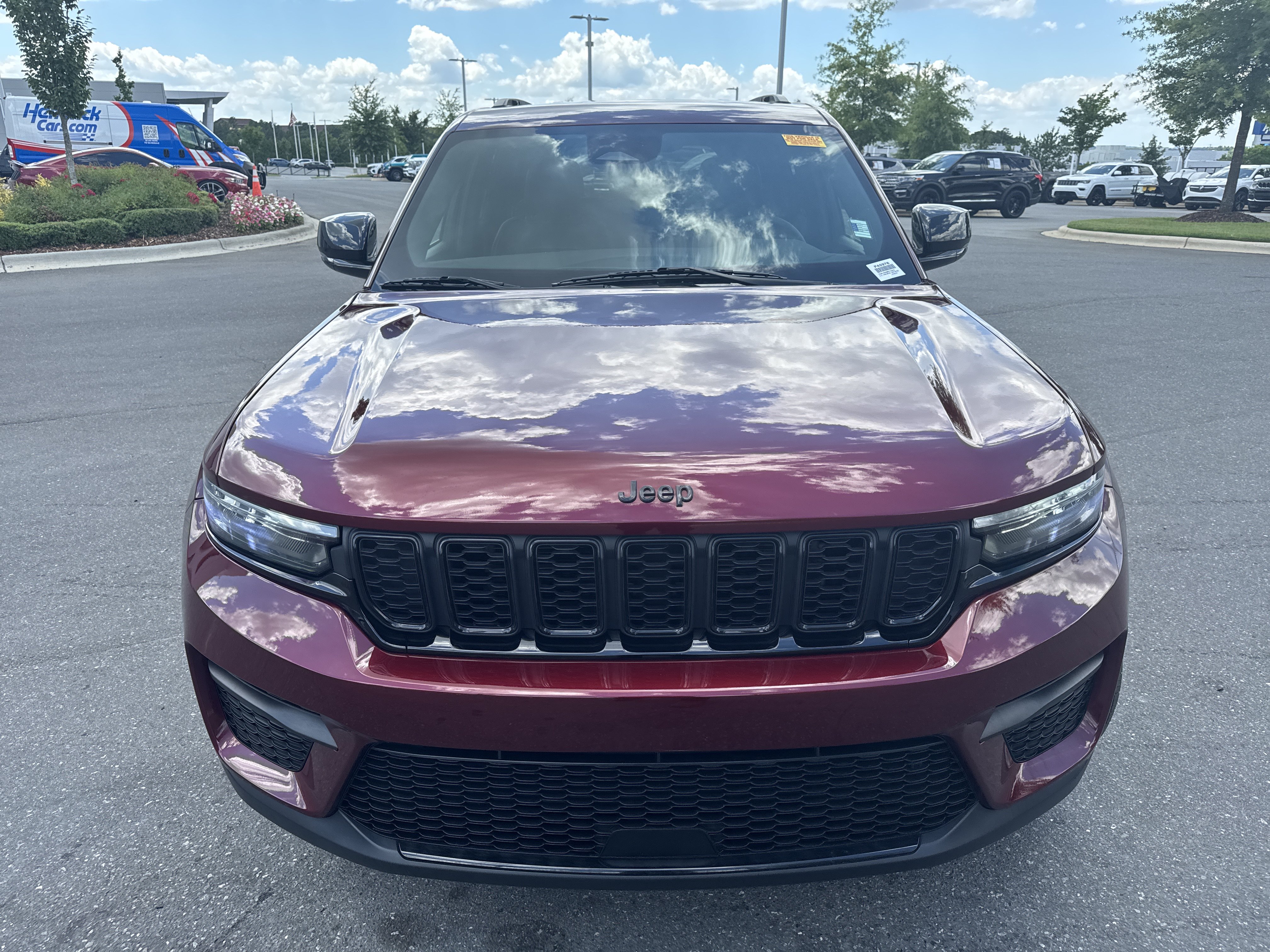 Certified 2024 Jeep Grand Cherokee Altitude AWD/4WD image 3