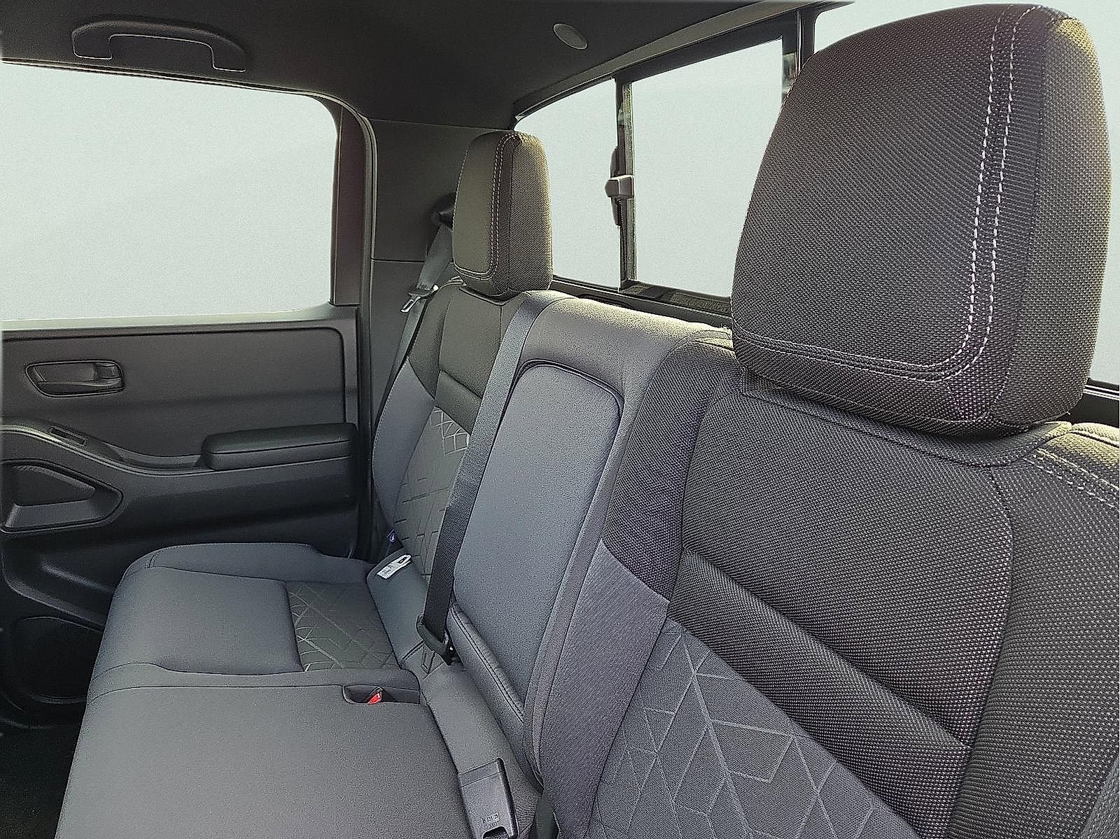 New 2026 Nissan Frontier SV w/ Tow Package AWD/4WD image 10