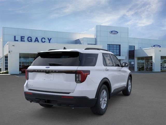 New 2026 Ford Explorer Active RWD image 8