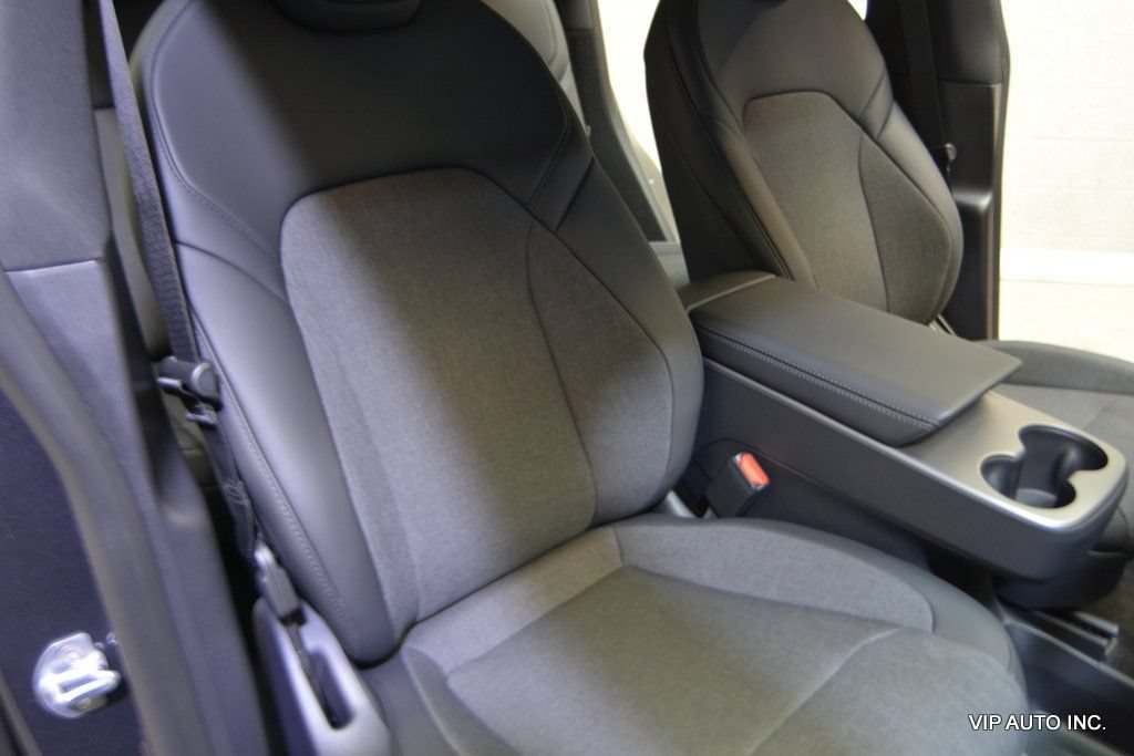 Used 2026 Tesla Model Y 2WD image 24