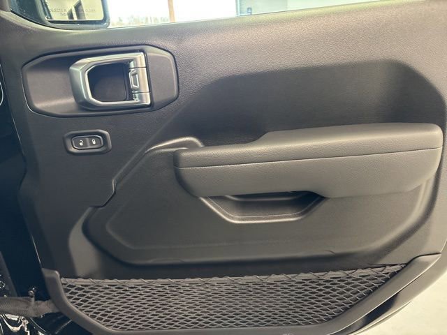 New 2026 Jeep Gladiator Willys image 18