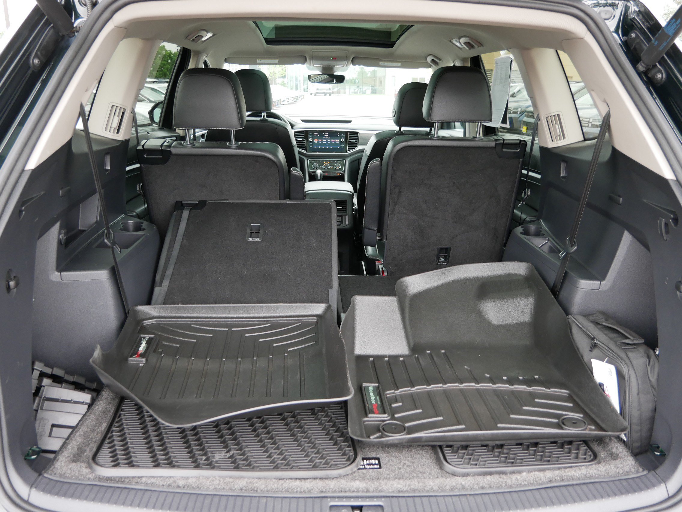 Used 2021 Volkswagen Atlas SEL AWD/4WD image 18