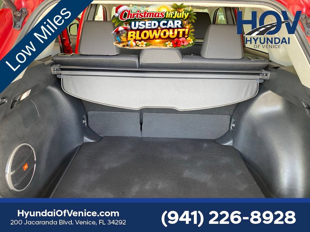 Used 2024 Toyota Corolla Cross LE w/ Moonroof Package FWD image 33