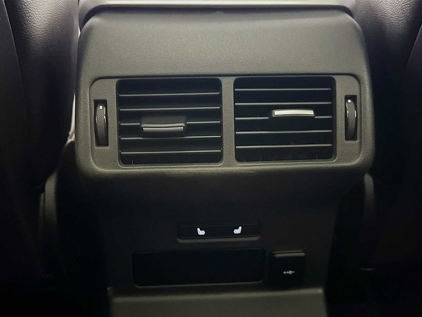 Used 2023 Land Rover Range Rover Velar R-Dynamic S image 25