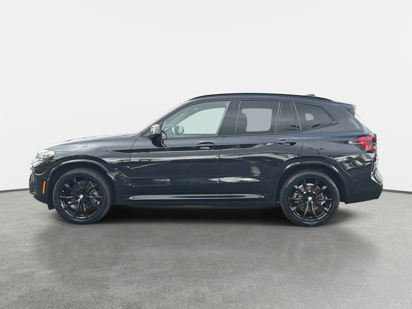 Used 2024 BMW X3 sDrive30i w/ Premium Package w/ZPA RWD image 6