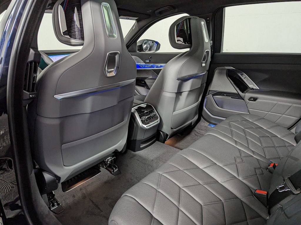 New 2026 BMW i7 xDrive60 image 37