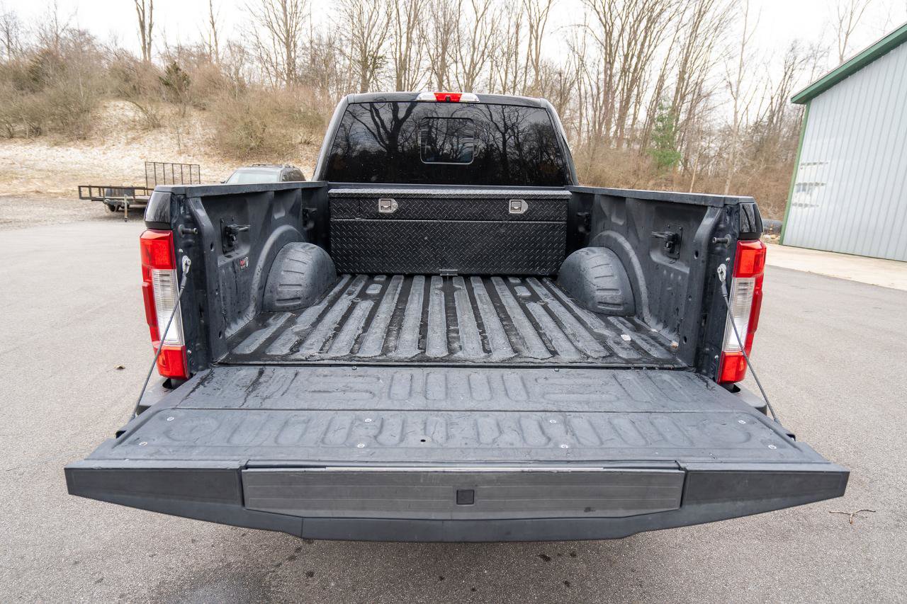 Used 2017 Ford F250 Lariat w/ Lariat Value Package image 28