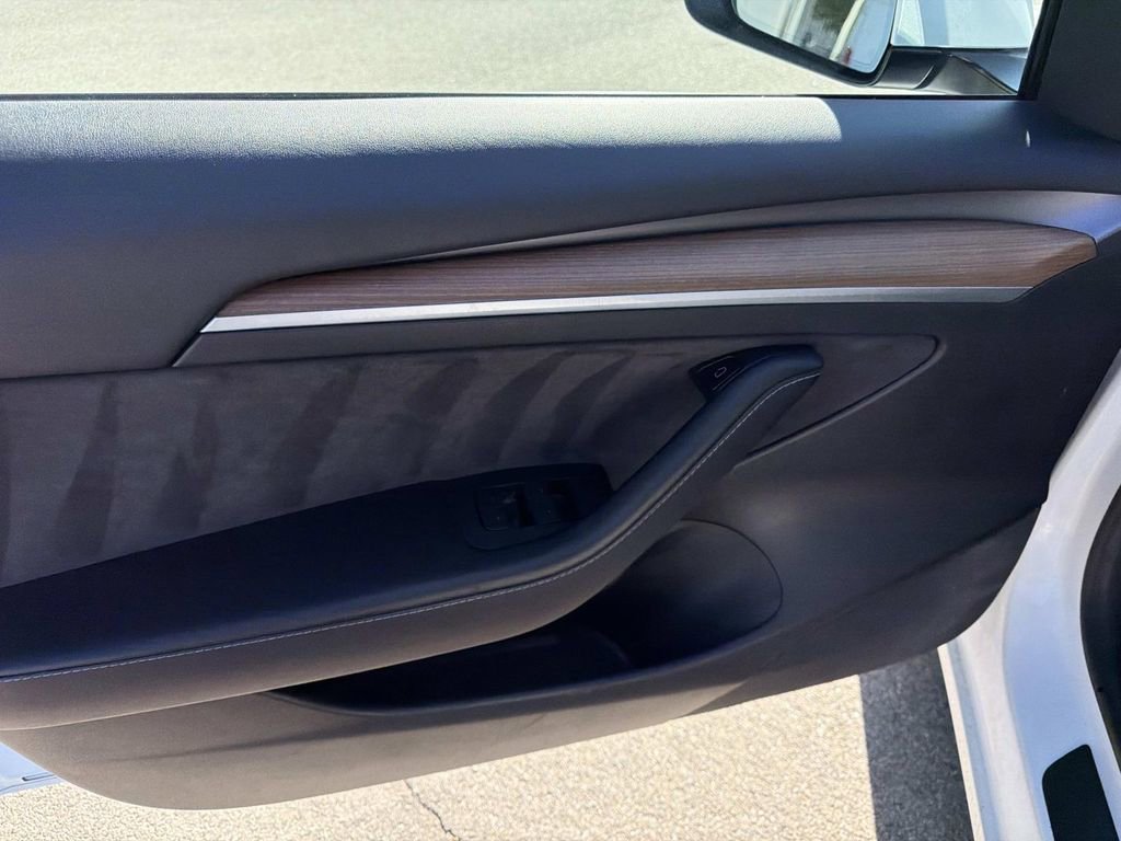Used 2023 Tesla Model 3 Standard Range RWD image 15