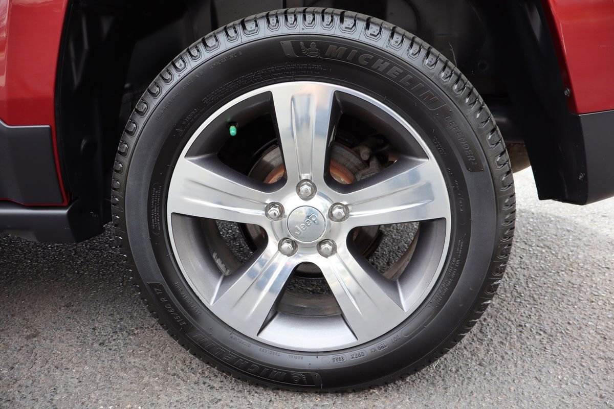 Used 2016 Jeep Patriot High Altitude image 41