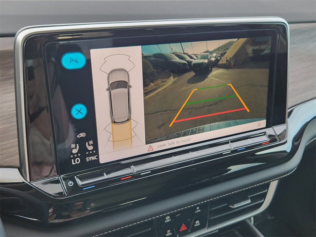 New 2026 Volkswagen Atlas SEL image 8