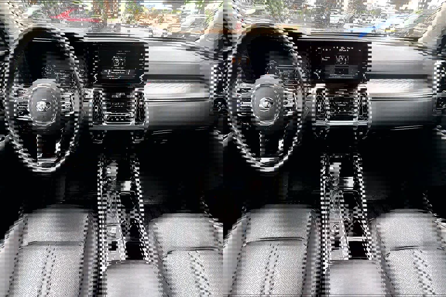 Used 2021 Kia Sorento SX image 16