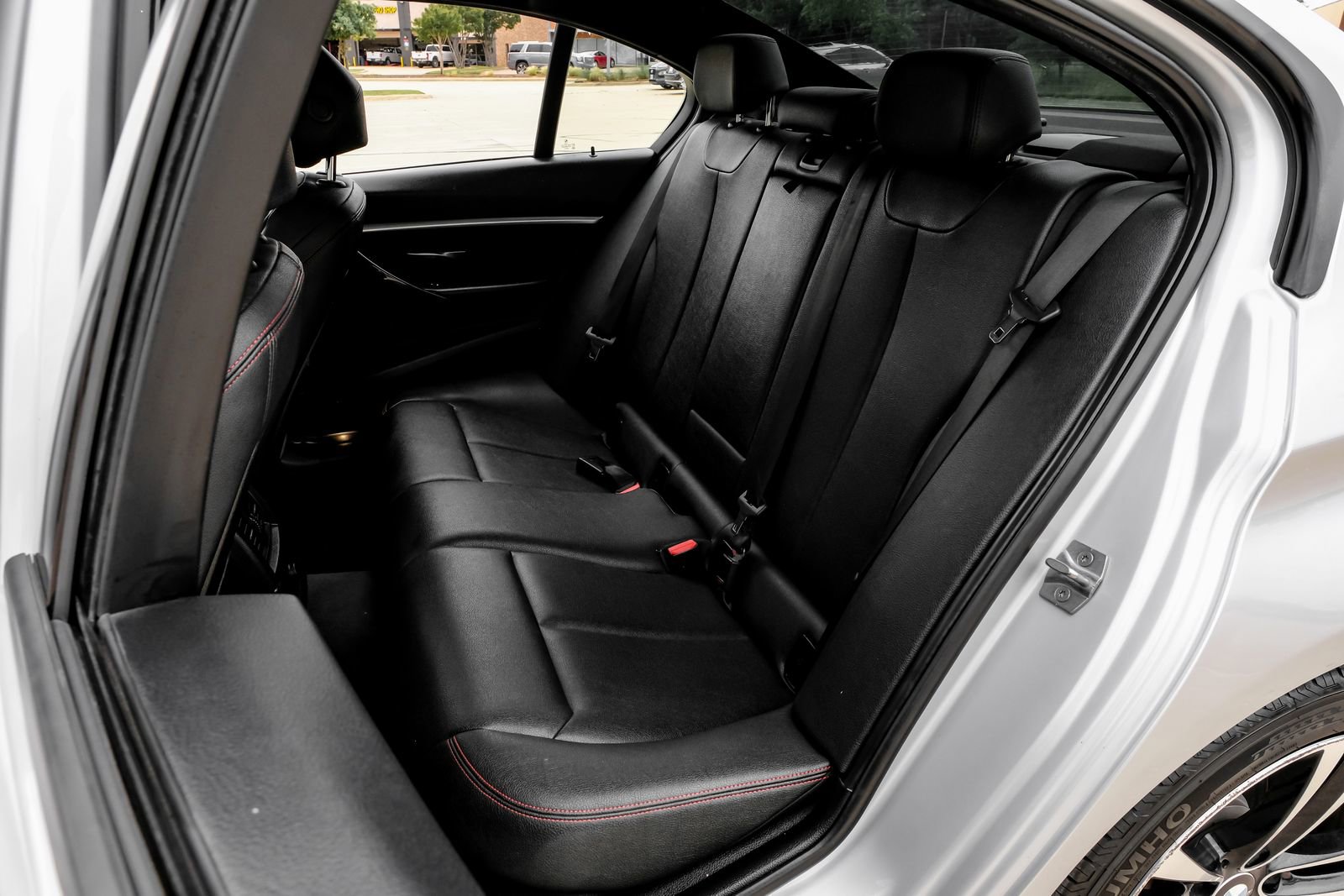 Used 2018 BMW 330i Sedan w/ Convenience Package RWD image 44