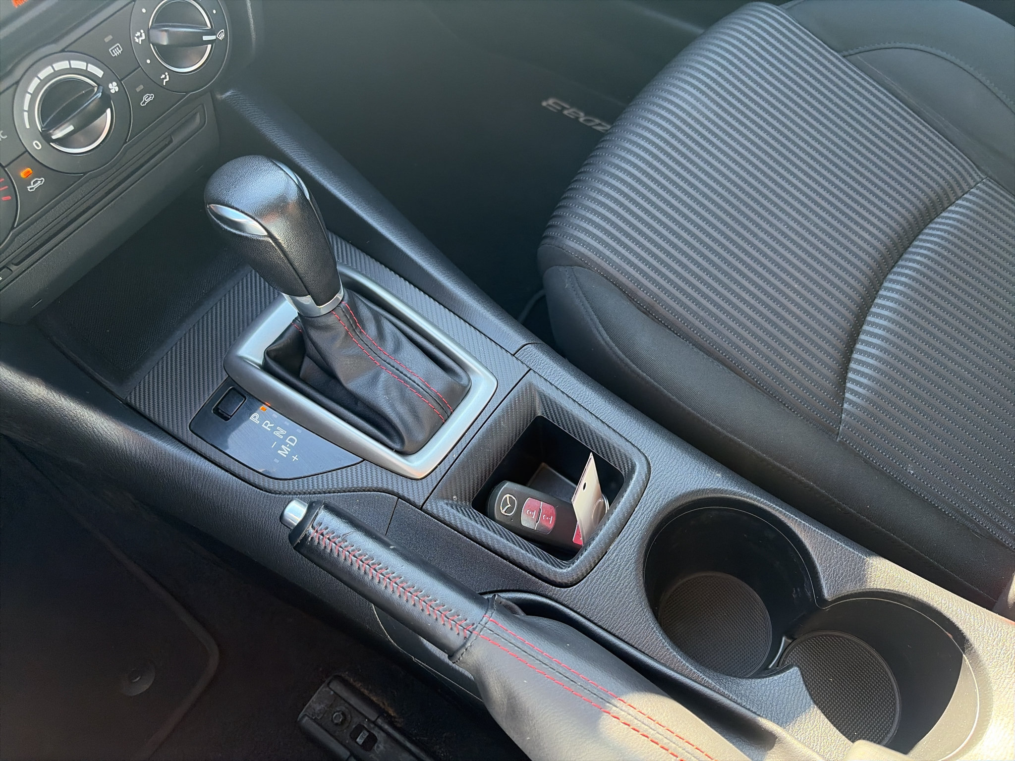 Used 2014 MAZDA MAZDA3 i Touring FWD image 26