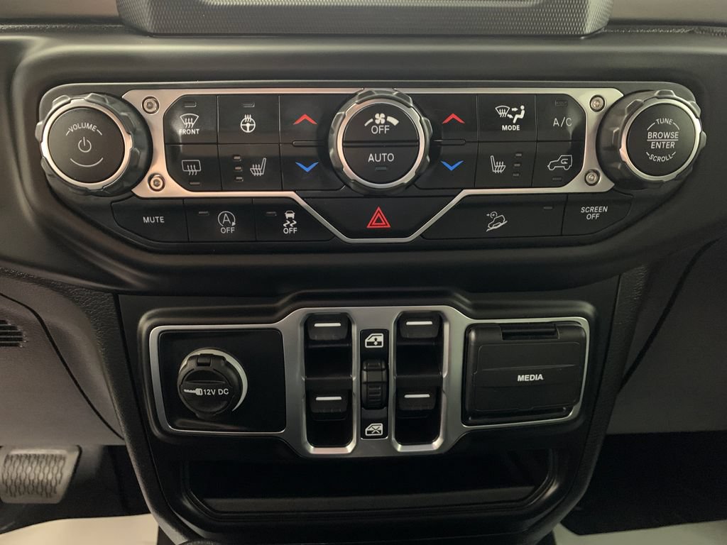 Used 2021 Jeep Wrangler Unlimited Sport AWD/4WD image 9