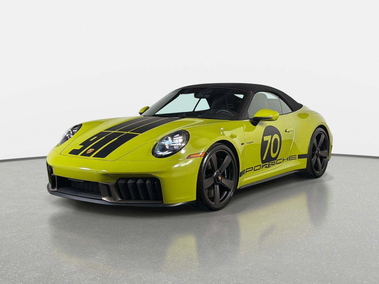 Used 2026 Porsche 911 GTS RWD image 7
