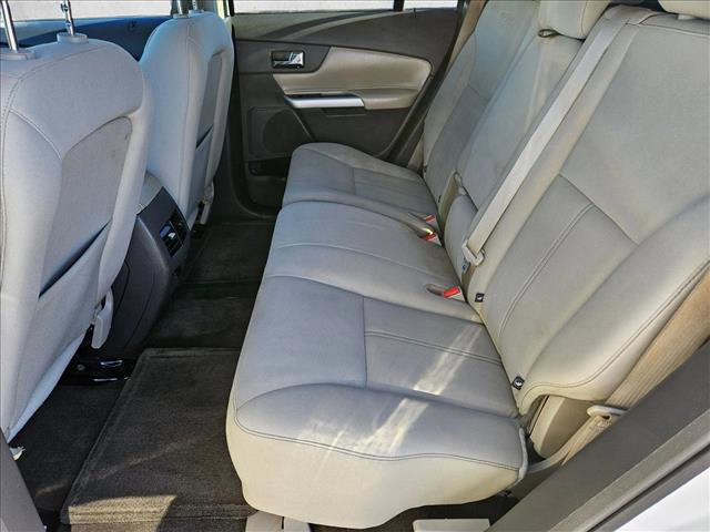 Used 2013 Ford Edge SE image 21