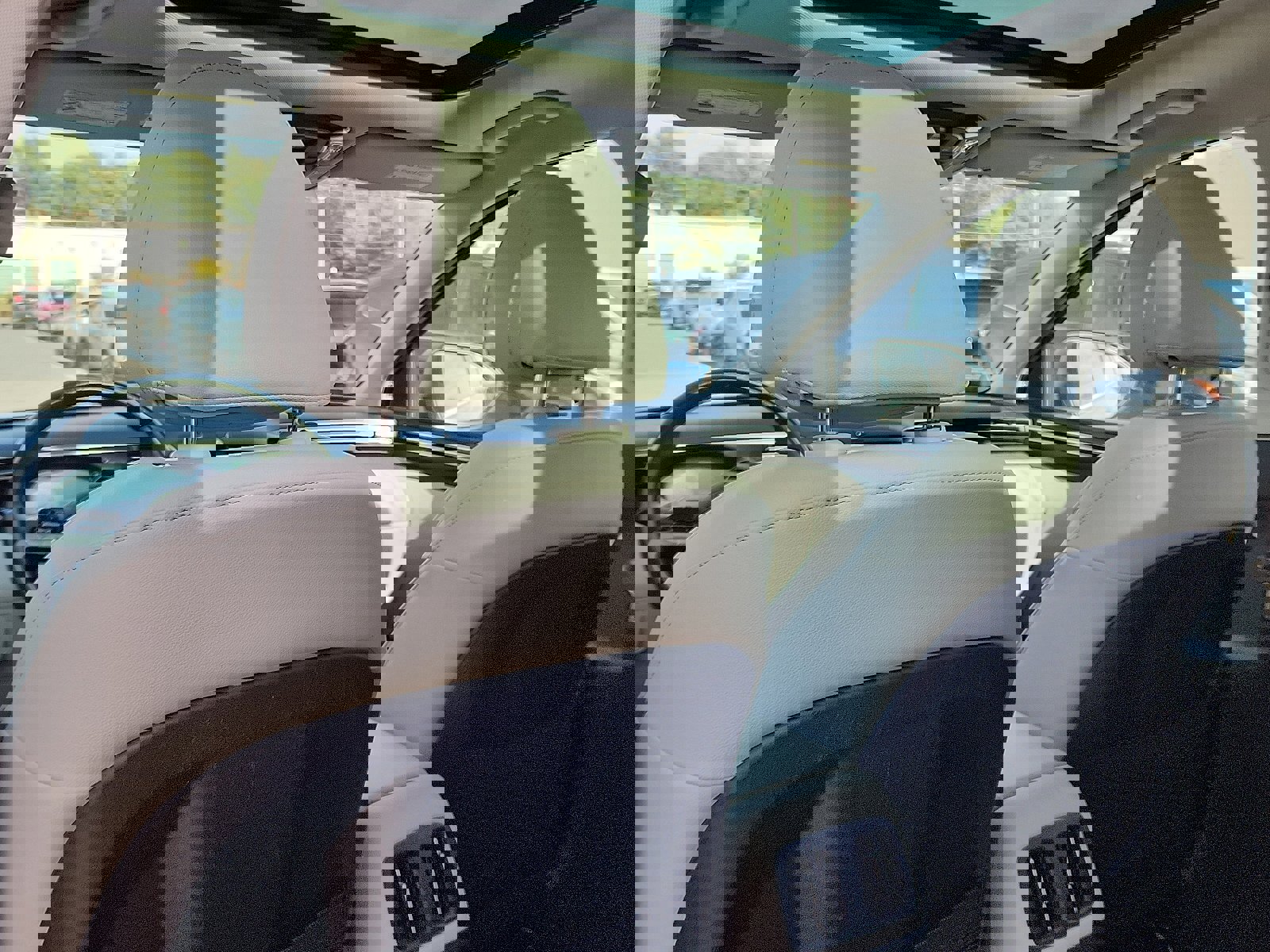 Certified 2023 Hyundai Tucson Limited w/ Cargo Package image 26