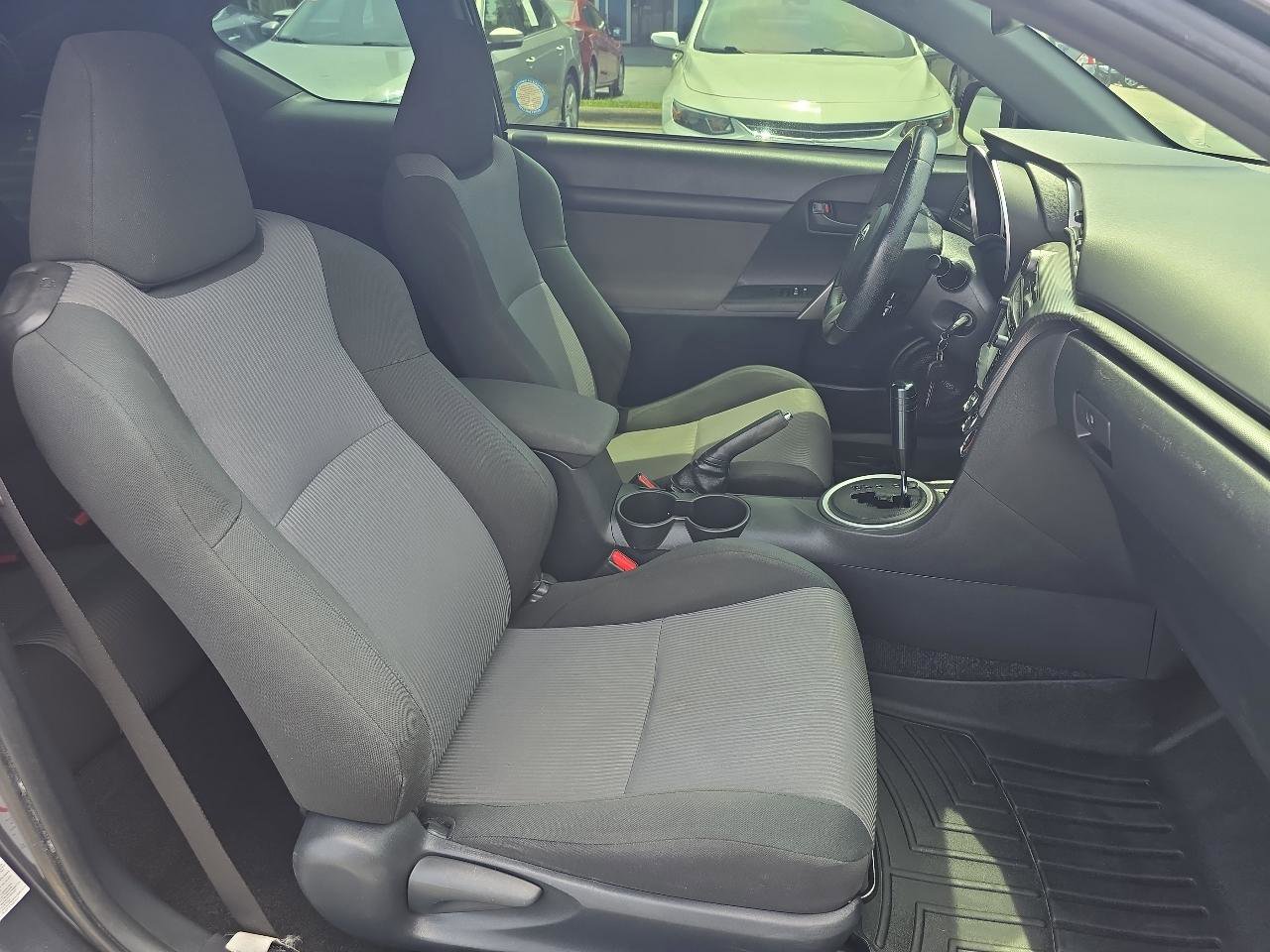 Used 2014 Scion tC FWD image 13