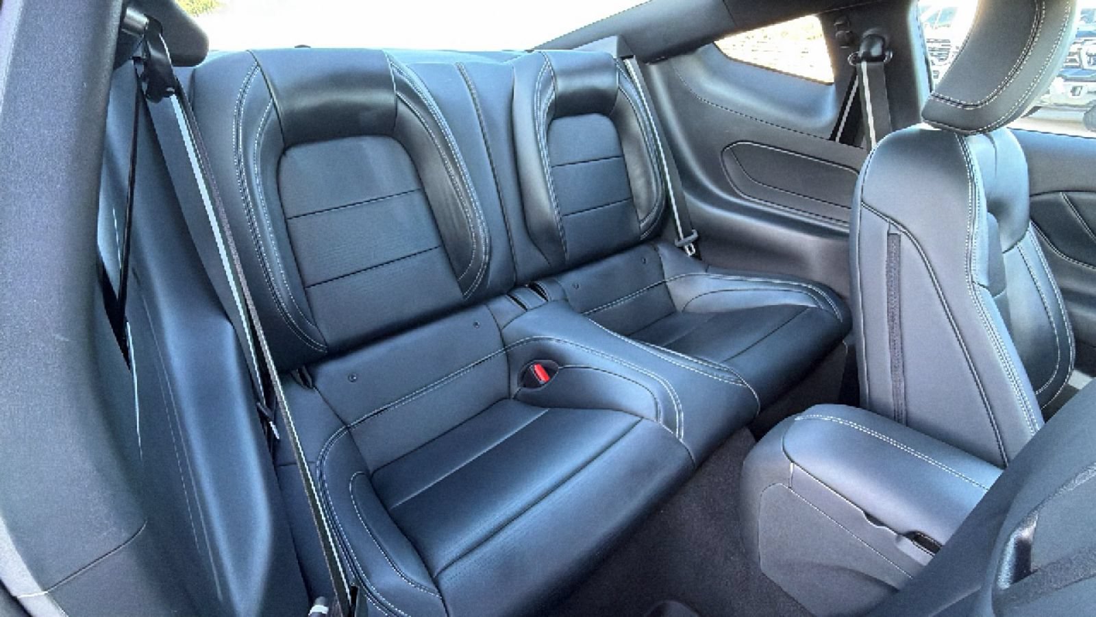 Used 2025 Ford Mustang GT Premium RWD image 29