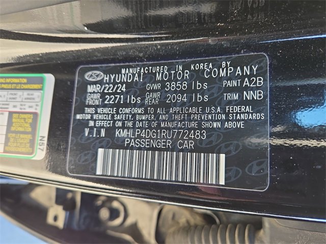 Used 2024 Hyundai Elantra Limited image 39