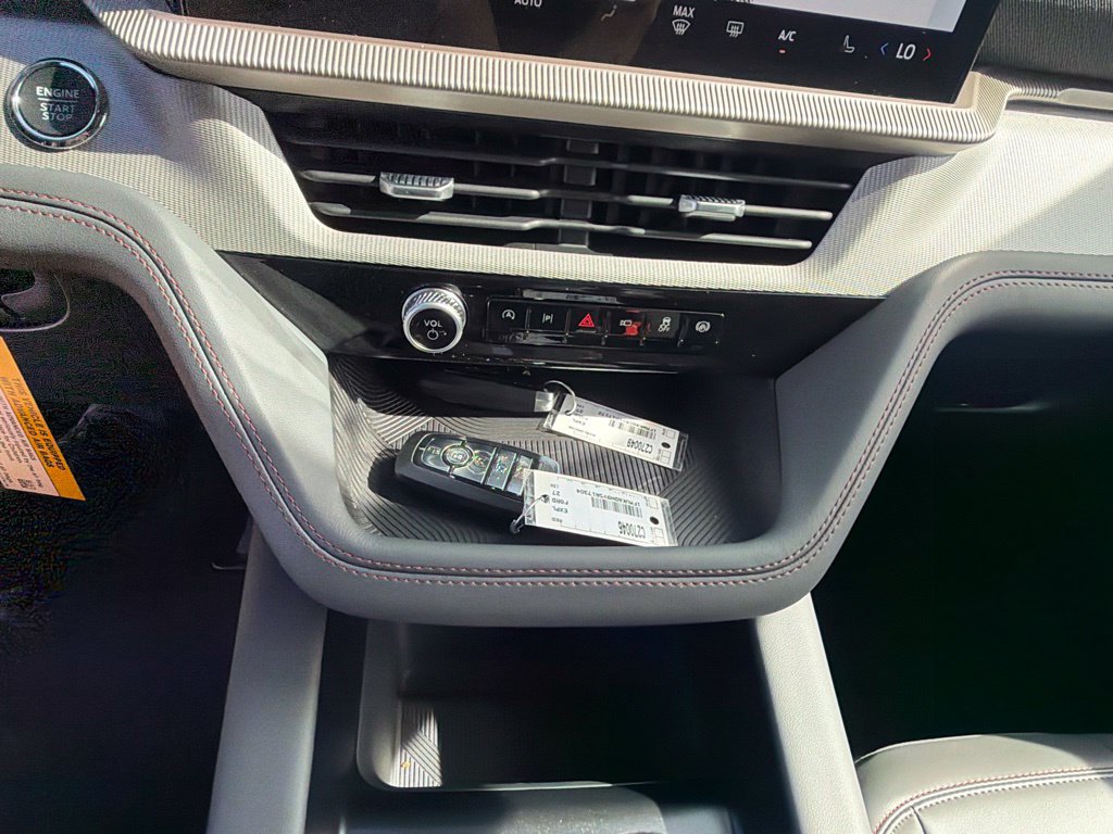 New 2027 Ford Explorer Active w/ Active Comfort Package AWD/4WD image 30