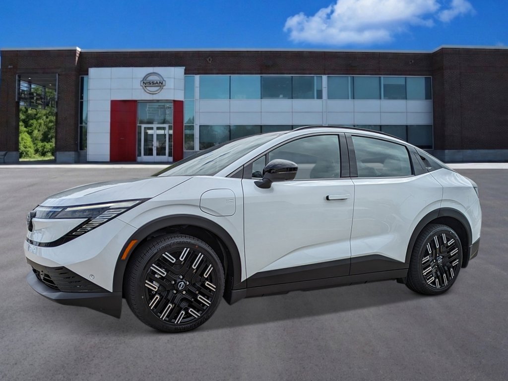 New 2026 Nissan Leaf Platinum+ w/ Cargo Package (Platinum+) image 1